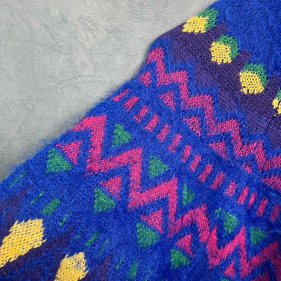 Cultural Fair Isle Print Fluffy Furry Knit Pullover Sweater Soft Shiny T-11 - Picture 3 of 9